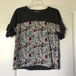 Maurices, Small, Floral Front, Ruffle Sleeve Top